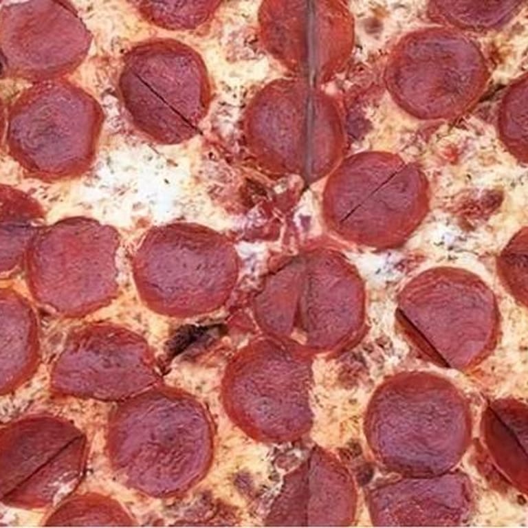 Delicious Pepperoni Pizza